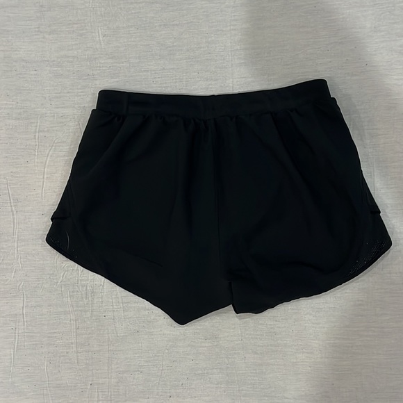 Under Armour Running Shorts - Picture 2 of 2